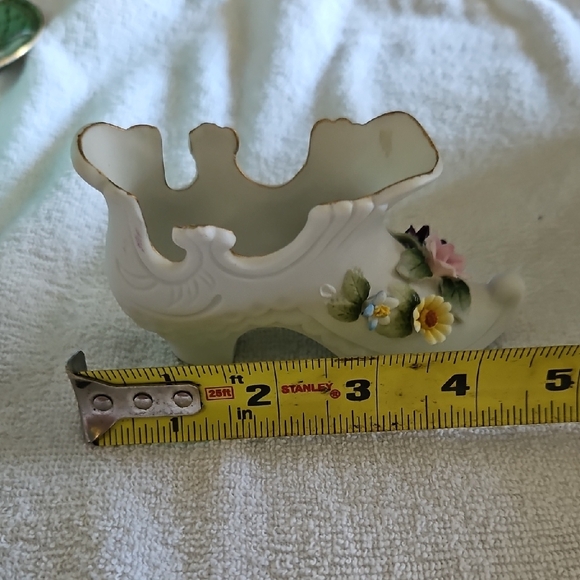 Lefton Handpainted Floral White Ceramic Shoe - Picture 4 of 4